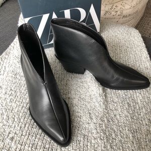 🆕 BNIB Zara Heeled Ankle Vamp Leather Boots
